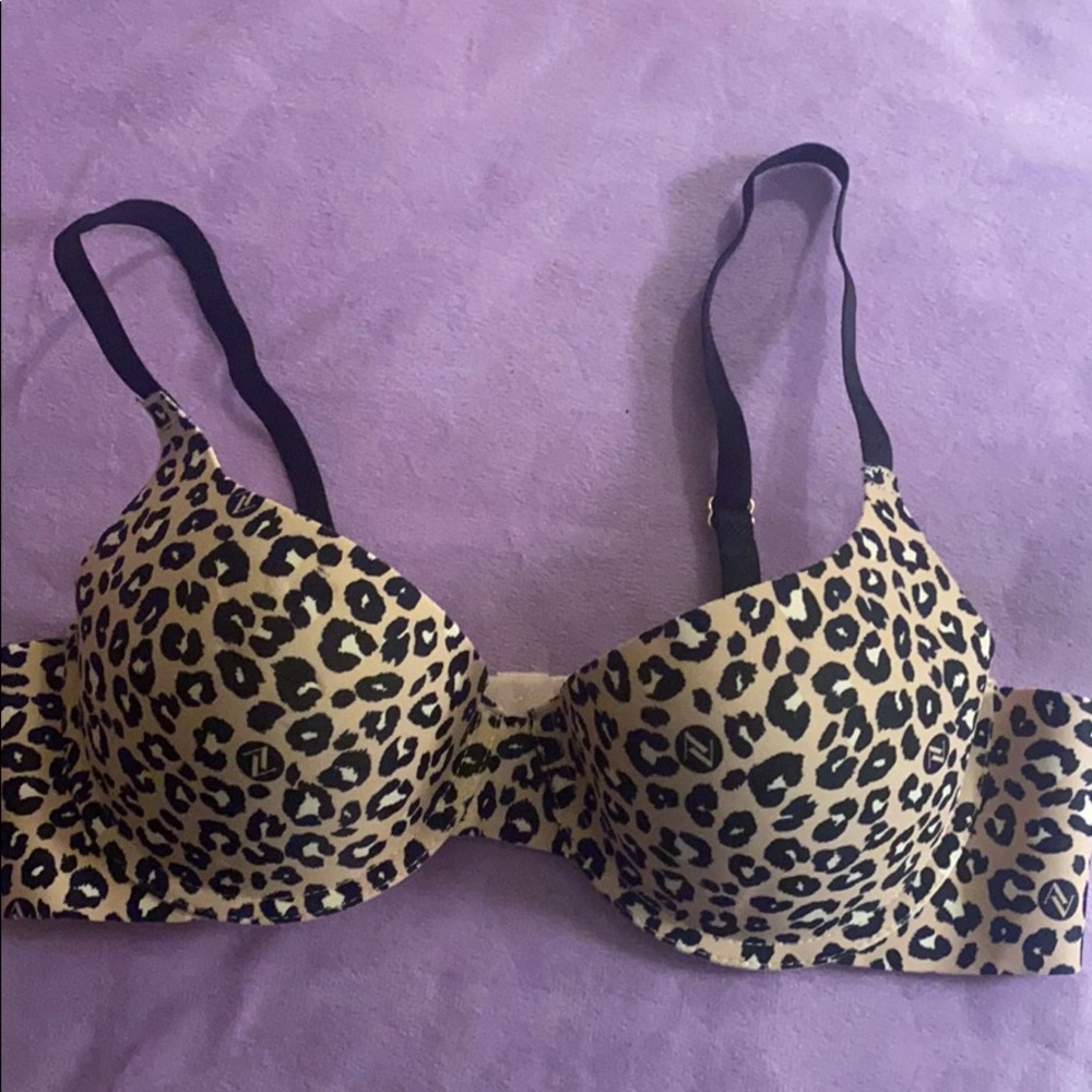 Adrienne Vittadini Studio push up bra 36C